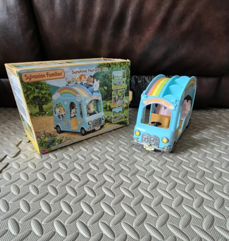 Bus de Guardería Sylvanian Families Sunshine - 1