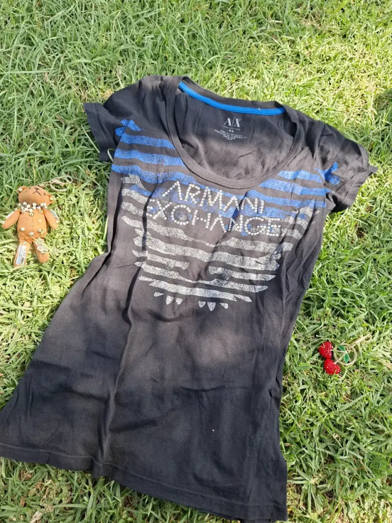 Polera Armani Exchange con diseño gráfico - 4