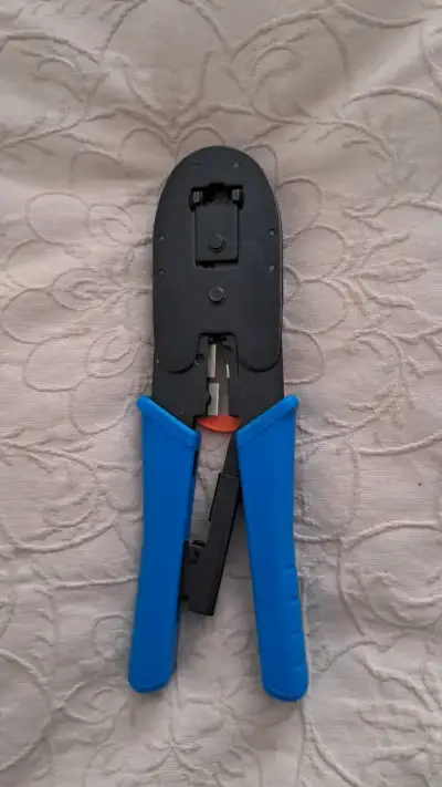 Alicate crimpador de cables con mango ergonómico - miniatura 2