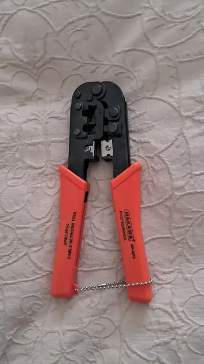 Alicate de red profesional Makawa - miniatura 1