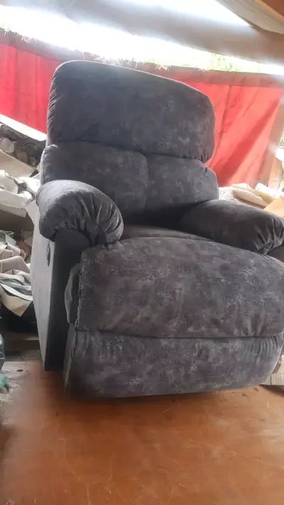 Sillón reclinable gris oscuro cómodo - miniatura 1