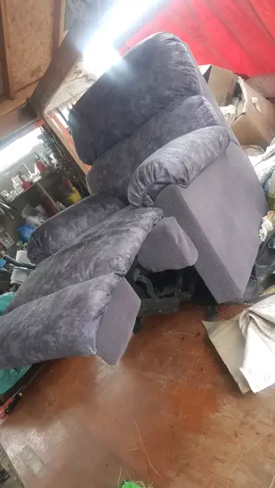 Sillón reclinable gris oscuro cómodo - miniatura 3