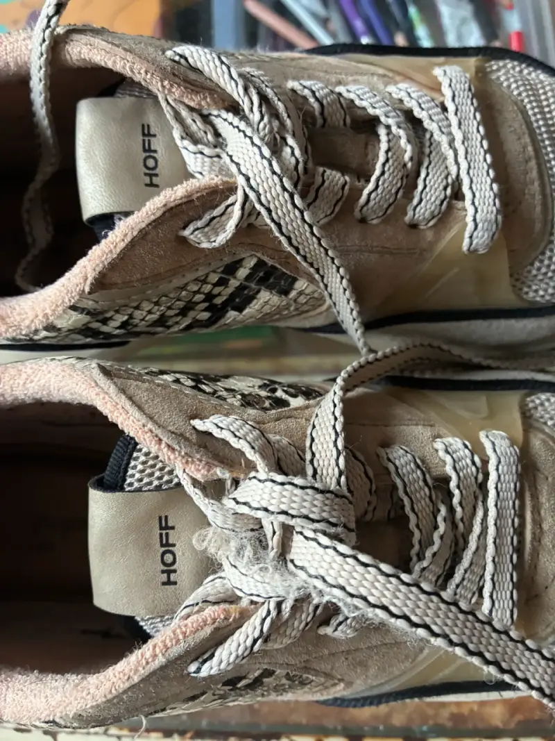 Lindas Zapatillas urbanas marca HOFF - 2