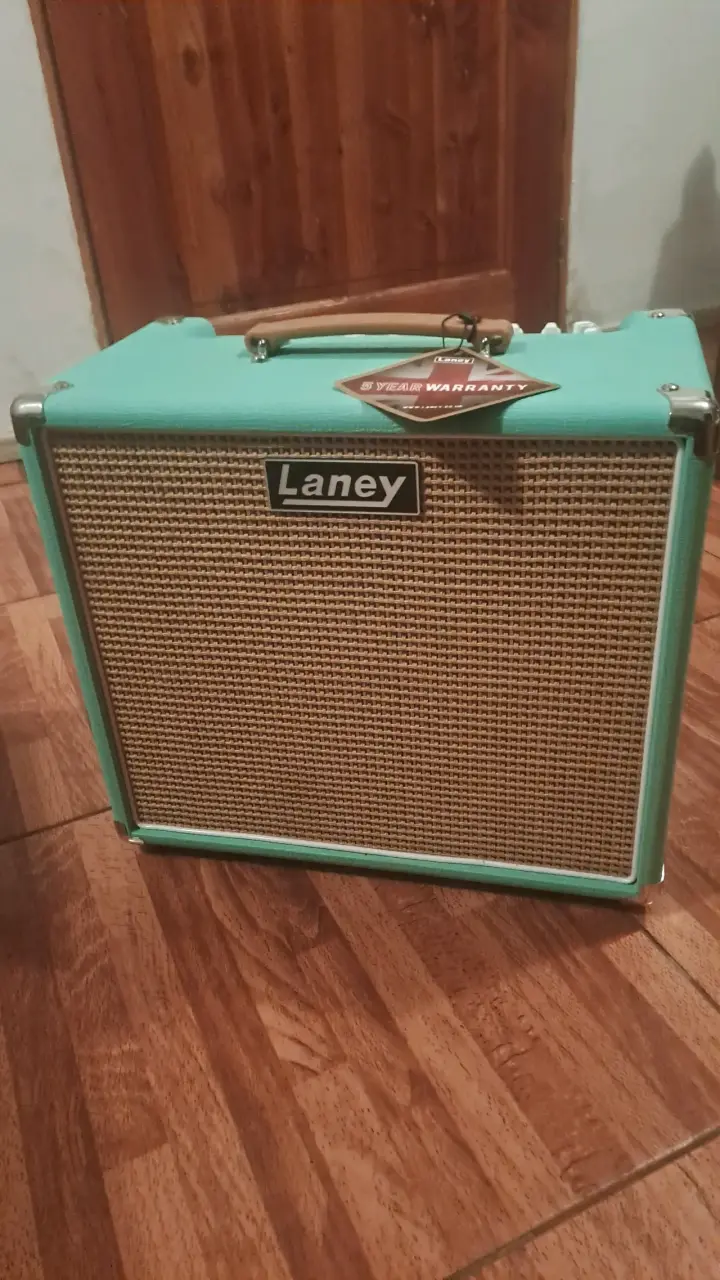 Amplificador Laney lf 60  turquesa con garantía