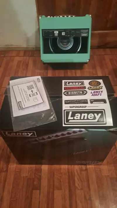 Amplificador Laney lf 60  turquesa con garantía - miniatura 3