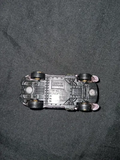 Set de 3 autos de juguete Hot Wheels - miniatura 3