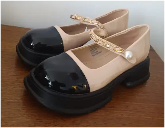 Zapatos de charol beige, talla 37 - 2