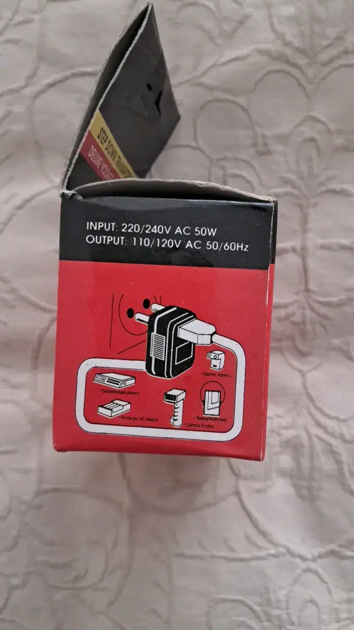 Convertidor de Voltaje Deluxe 50W - 2