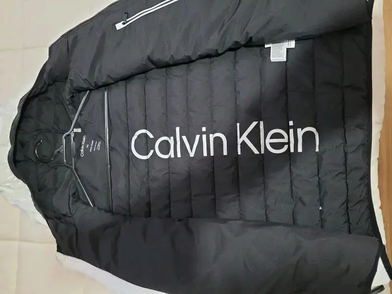 Chaqueta Calvin Klein blanca - 2