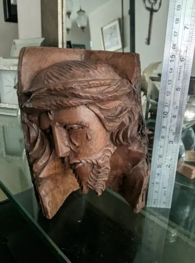 Escultura de Madera de Cristo Tallada a Mano - miniatura 3