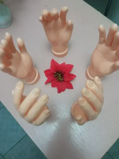 Manos de práctica para manicura - miniatura 5