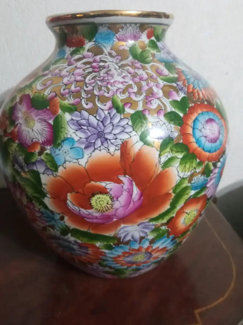 Jarrón de cerámica con diseño floral colorido - 2