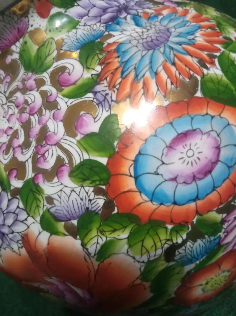 Jarrón de cerámica con diseño floral colorido - 5