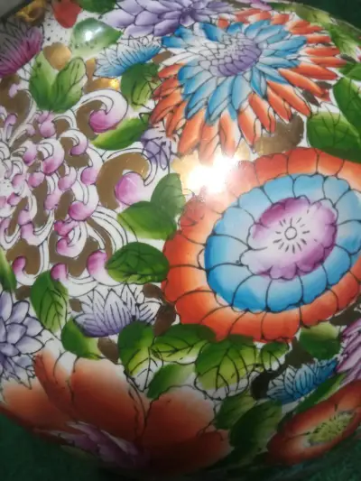 Jarrón de cerámica con diseño floral colorido - miniatura 5