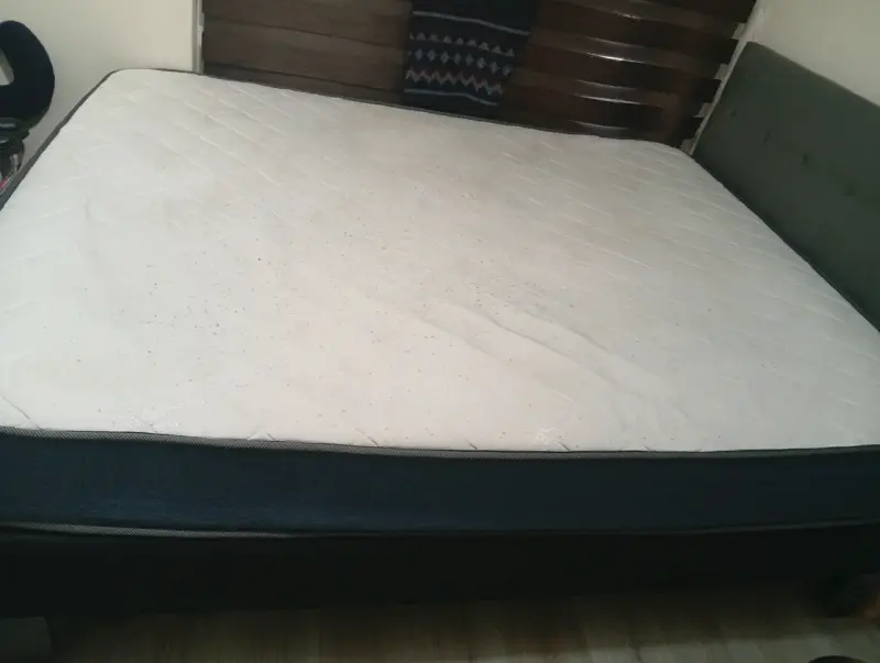 Cama + Respaldo y Colchón de 2 plazas - 4