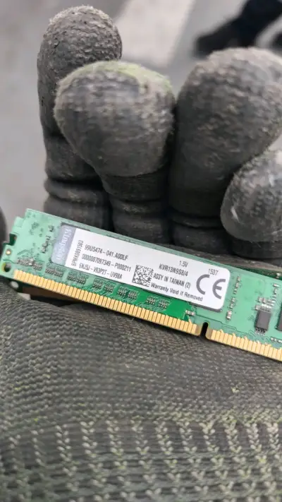 Memoria RAM Kingston 4GB DDR3 1333MHz - miniatura 2
