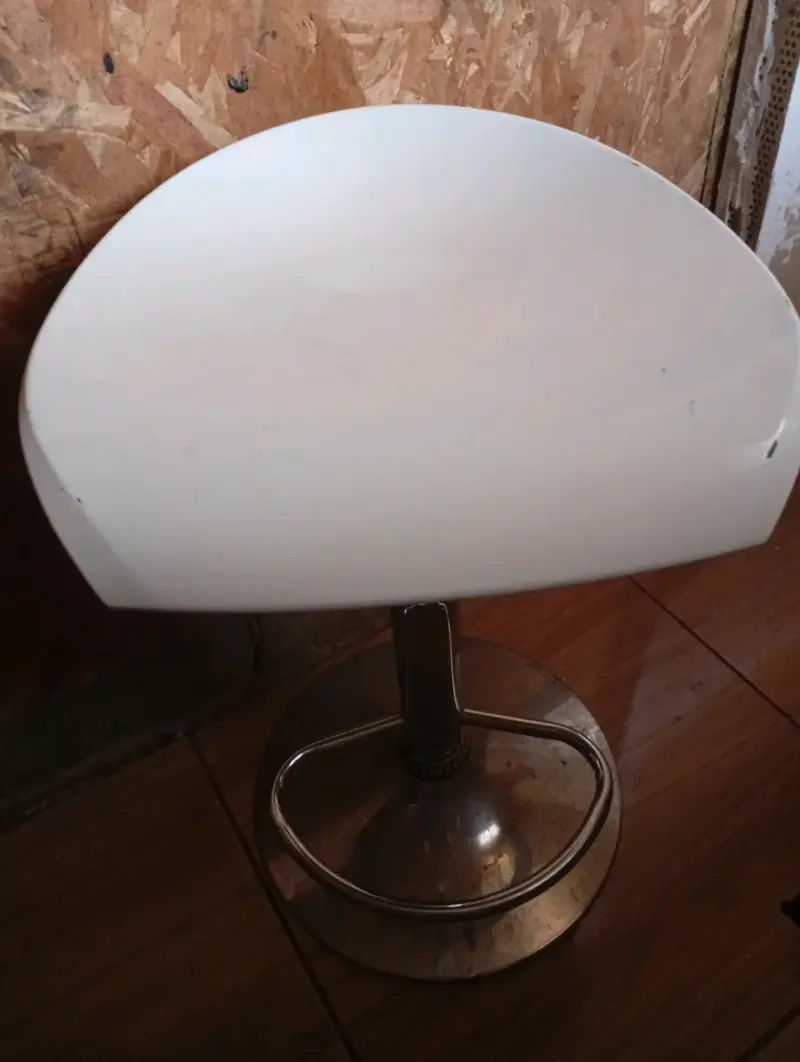 Taburete de Bar Blanco con Base Cromada - 3