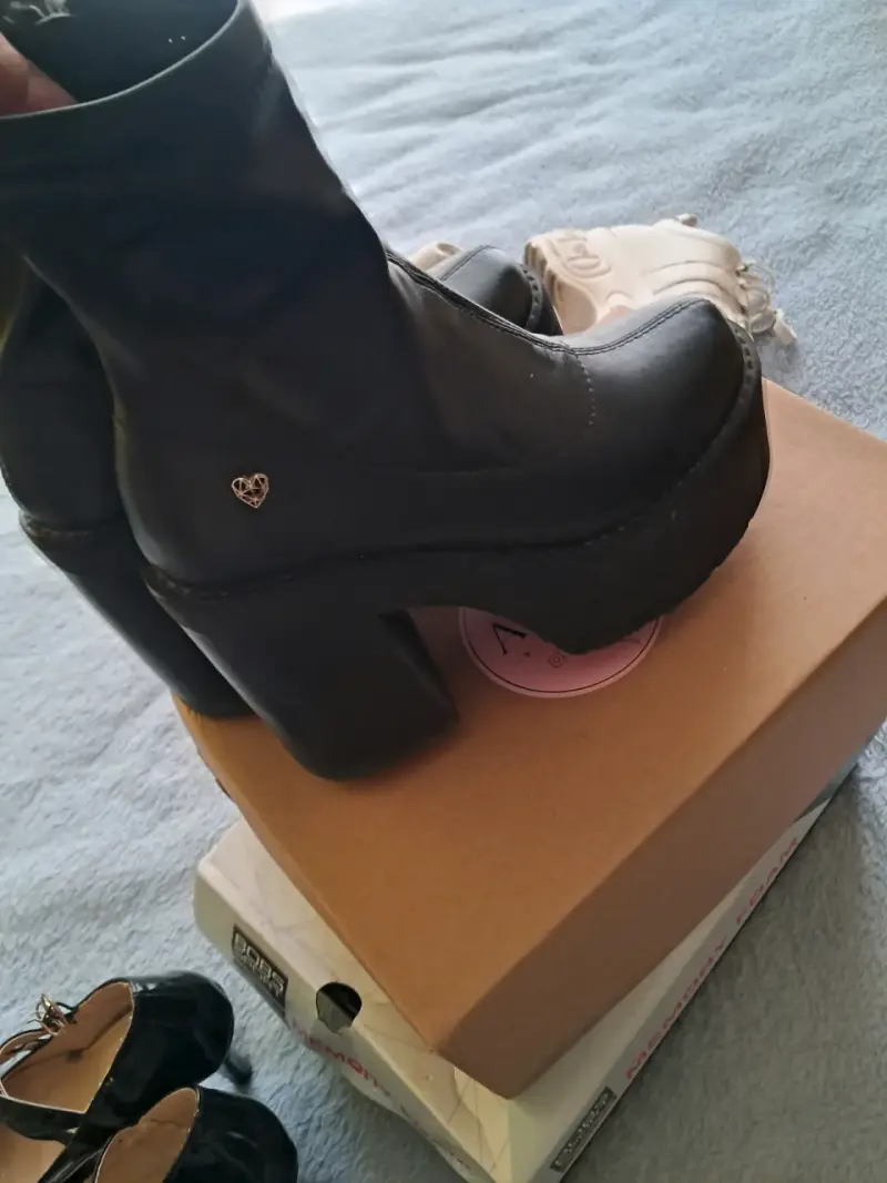 Botines de cuero negro con plataforma - 1