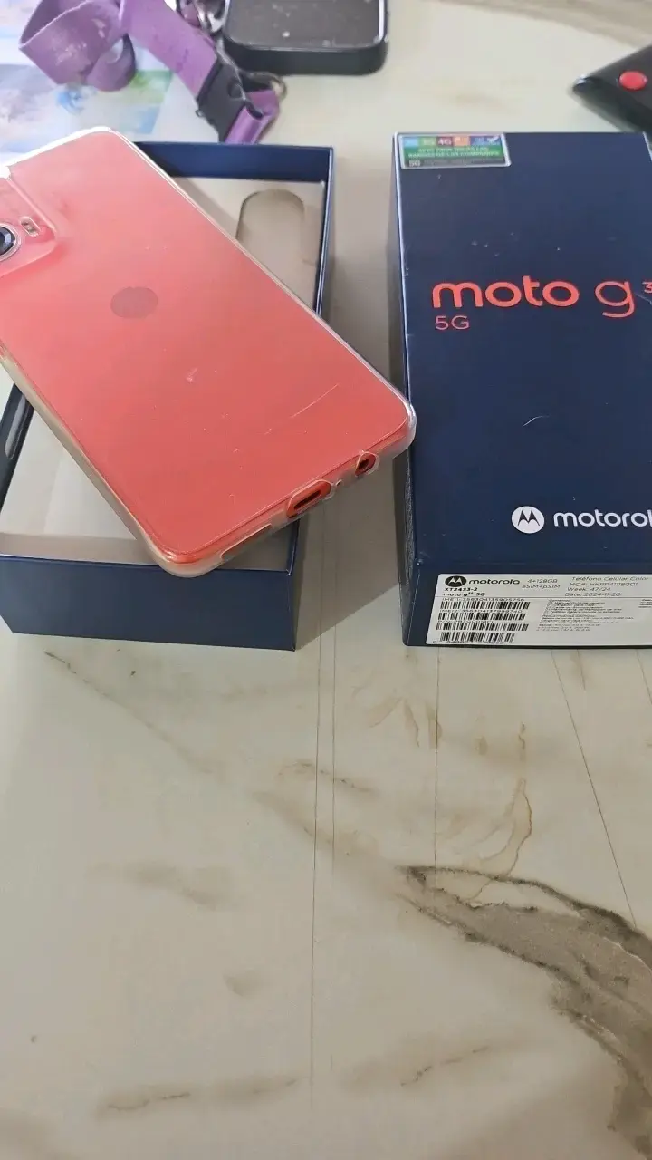 Smartphone Motorola Moto G35 5G con caja - 2