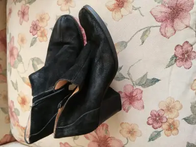 Botines de cuero negro Bruno Rossi con cierre lateral - miniatura 2