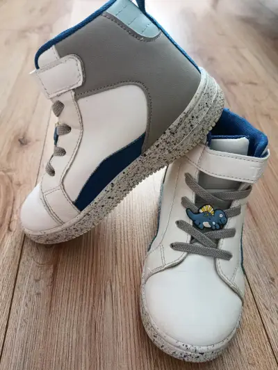 Zapatillas infantiles blancas número 29 - miniatura 1