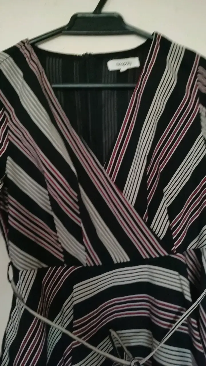 Vestido cruzado a rayas Nicopoly - 3