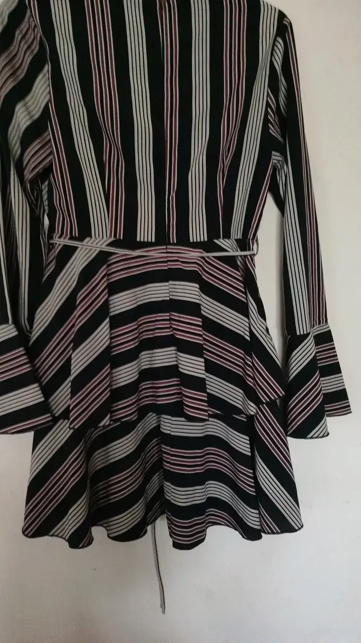 Vestido cruzado a rayas Nicopoly - 5
