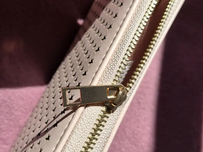 Billetera de mujer con diseño de estrellas - 1