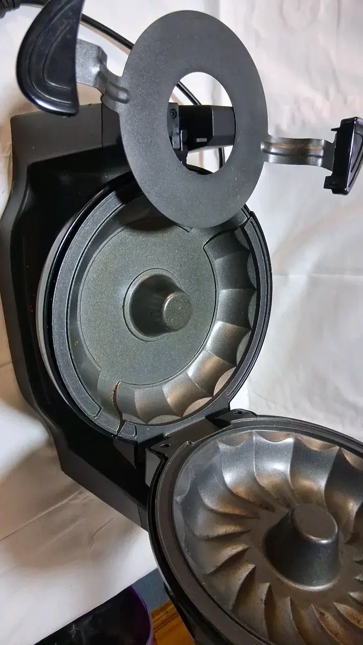 Máquina para queques Blanik modelo BCKM077 - 3