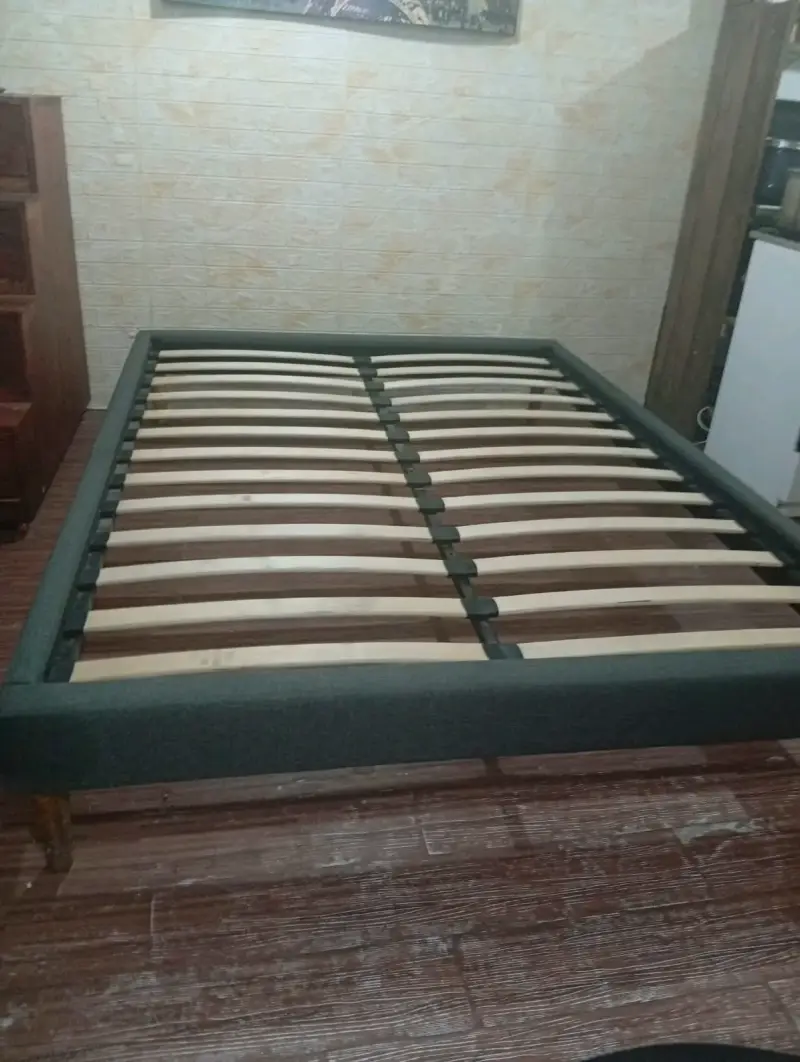 Cama de dos plazas con colchón CIC - 5