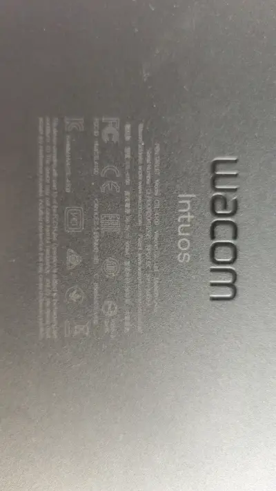 Tableta gráfica Wacom Intuos con lápiz - miniatura 2