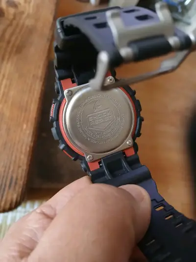 Reloj Casio G-Shock GA 100 resistente al agua - miniatura 3