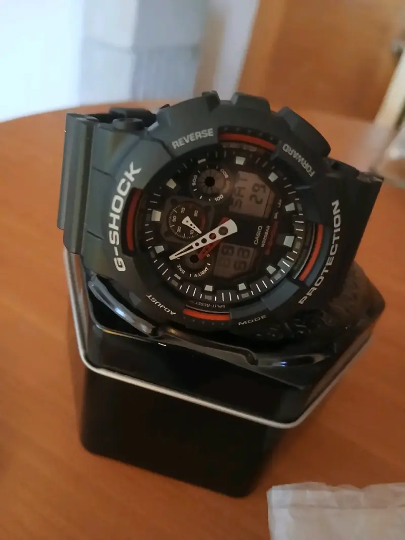 Reloj Casio G-Shock GA 100 resistente al agua - 4