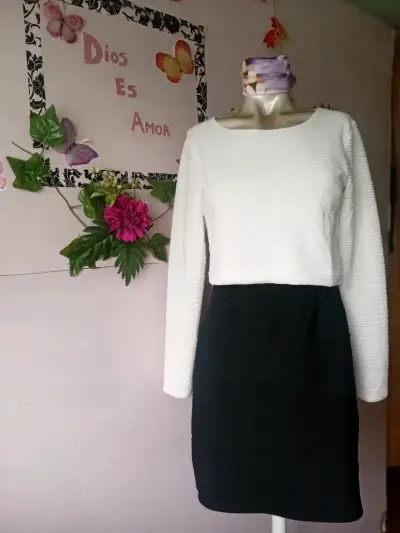 Enterito Beige de Manga Larga para Mujer - miniatura 6