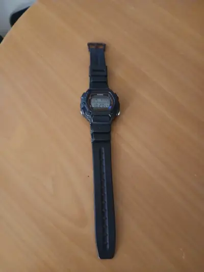 Reloj digital Casio DW 200 "Mision Imposible" - miniatura 3