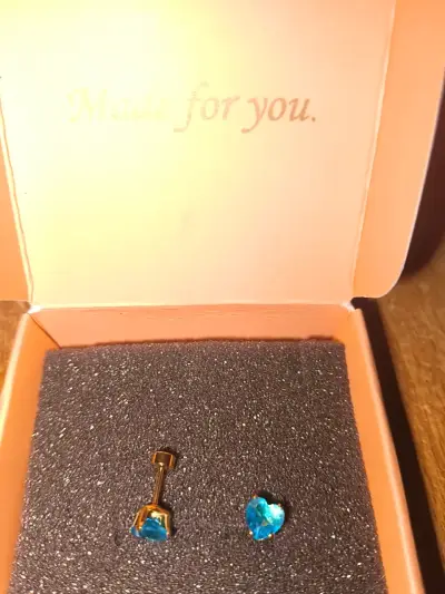 Aros de corazón en varios colores - miniatura 4