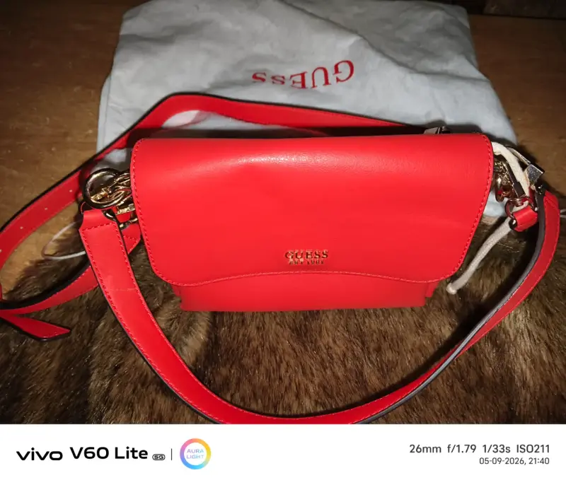 Cartera cruzada roja Guess elegante - 2
