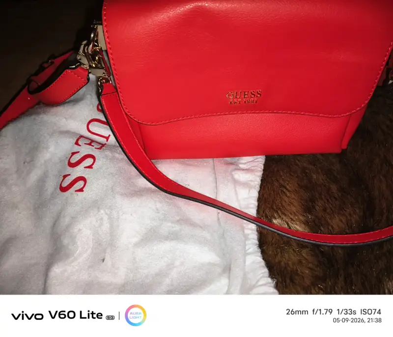 Cartera cruzada roja Guess elegante - 6