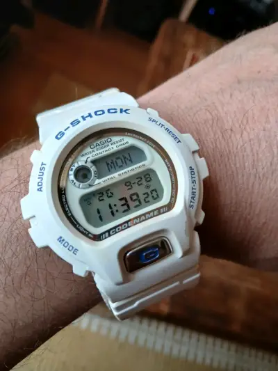 Reloj Casio G-Shock DW 6697 único y de coleccion - miniatura 1