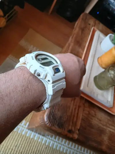 Reloj Casio G-Shock DW 6697 único y de coleccion - miniatura 3