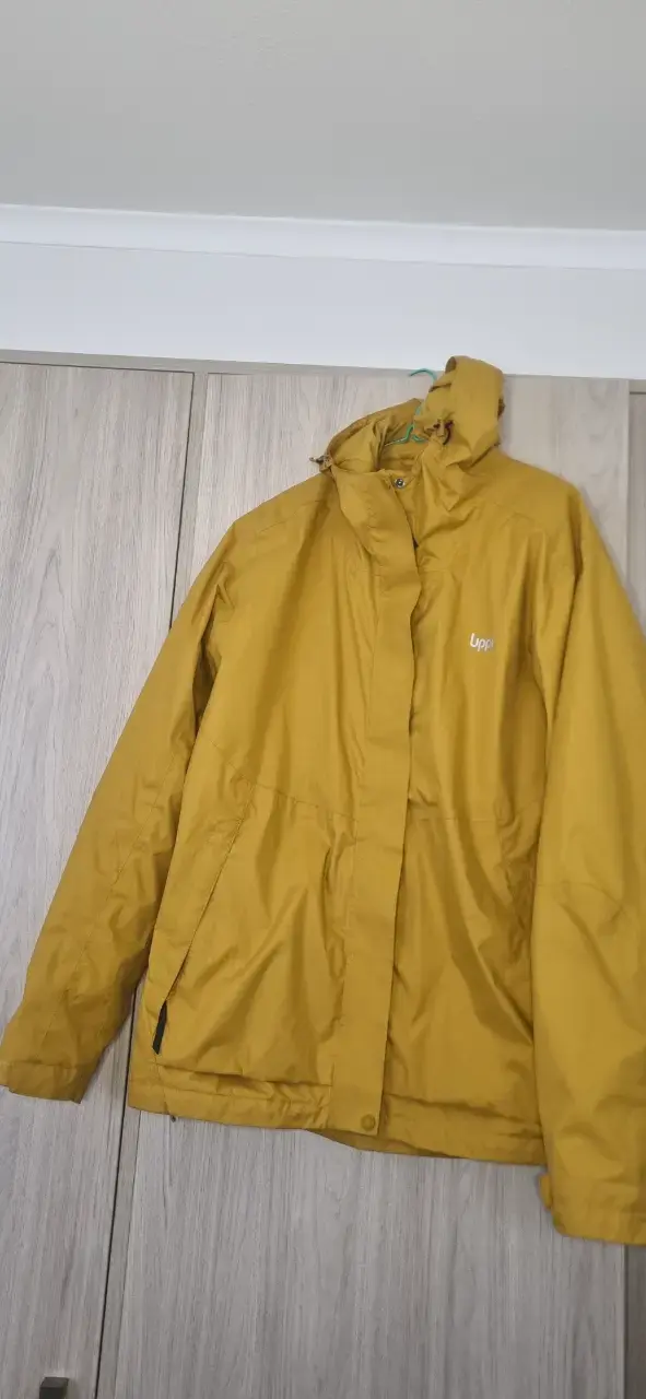 Chaqueta impermeable amarilla para hombre Uppi - 5