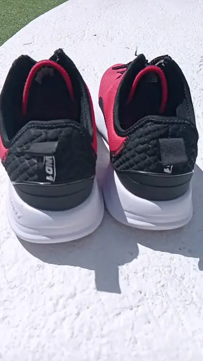 Zapatillas deportivas rojas con cierre - miniatura 4
