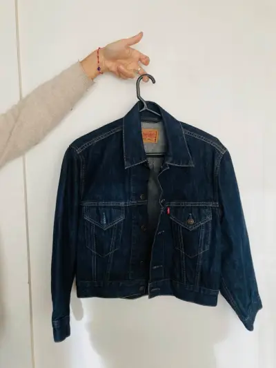Chaqueta de mezclilla Levi's azul oscuro - miniatura 1