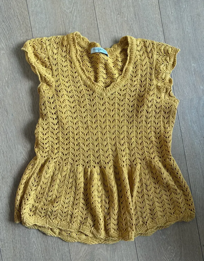 Sweter sin mangas Basement