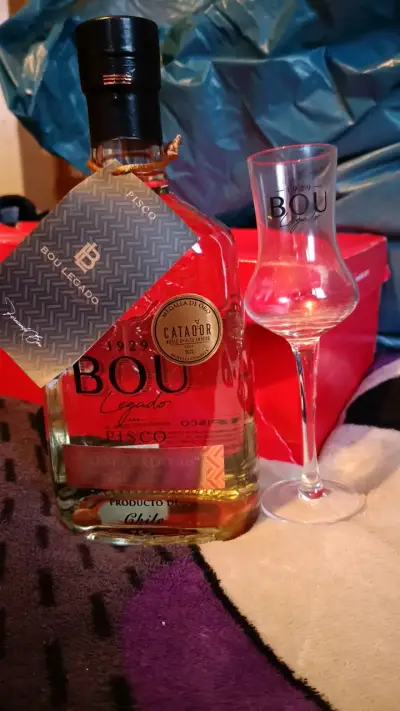 Pisco Bou Legado Reservado 40° con Copa - miniatura 1