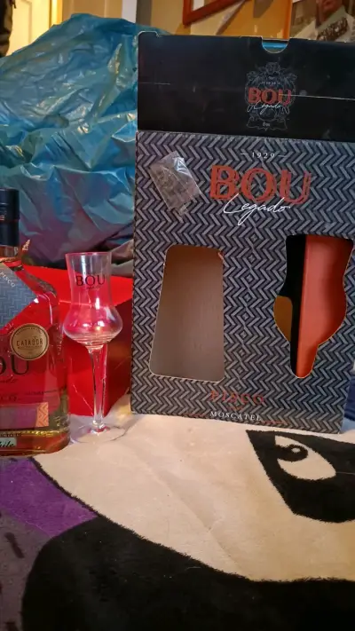 Pisco Bou Legado Reservado 40° con Copa - miniatura 2