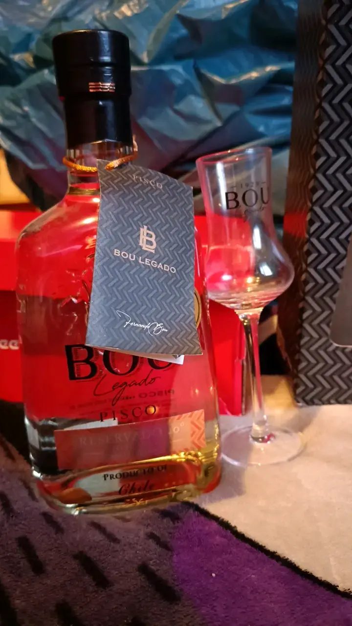 Pisco Bou Legado Reservado 40° con Copa - 3