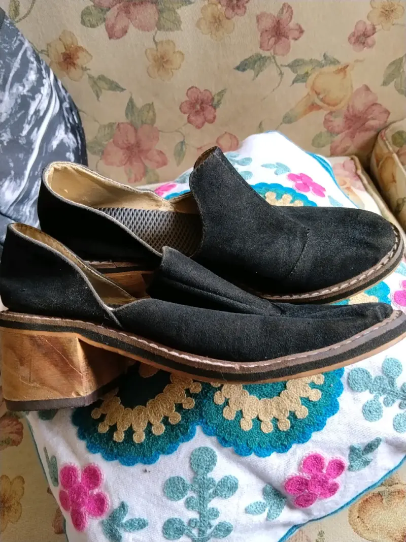 Zapatos de tacón bajo Mia Belle negros - 2