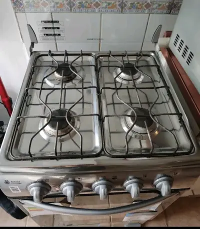 Cocina a gas Mabe 4 quemadores con horno - miniatura 2