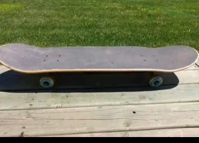 Skate/Patineta con diseño dragón - miniatura 1